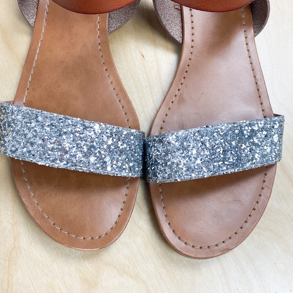 PLUME Glitter Sandals - Picture 3 of 7
